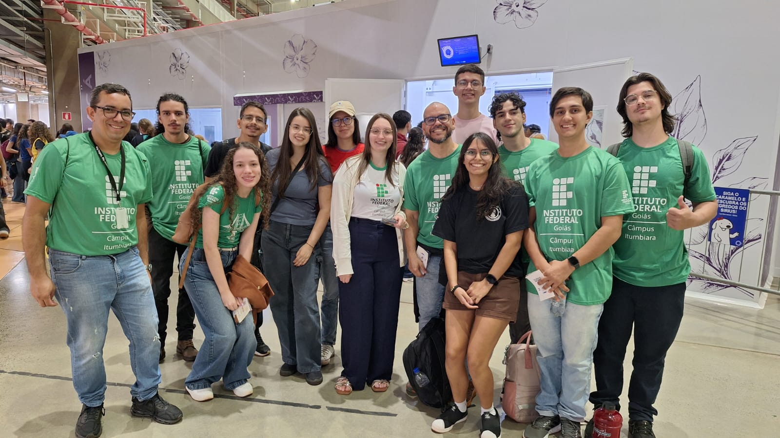 Os alunos das engenharias e química estavam acompanhados pelos professores Alexander Serejo e Ricardo Soares